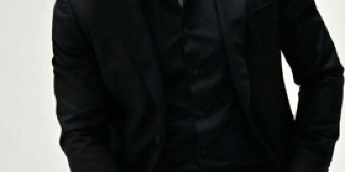 Winter Reunion: Fictional Characters Celebrate the Season